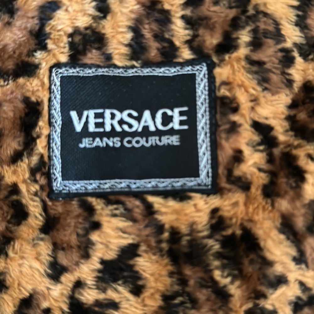 Versace - Picture 5 of 5